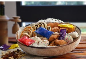 Cesto sardo con dolci della tradizione