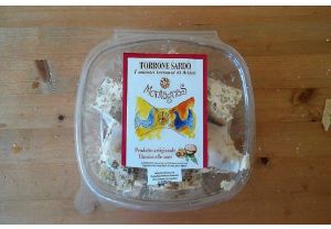 Torrone noci1_TorronificioPrantedduSebastiano